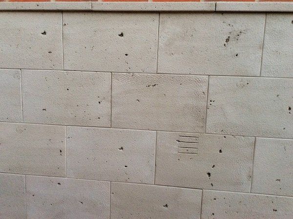 Zocalo y remate piedra Campaspero hidrofugado 50x30 biselado